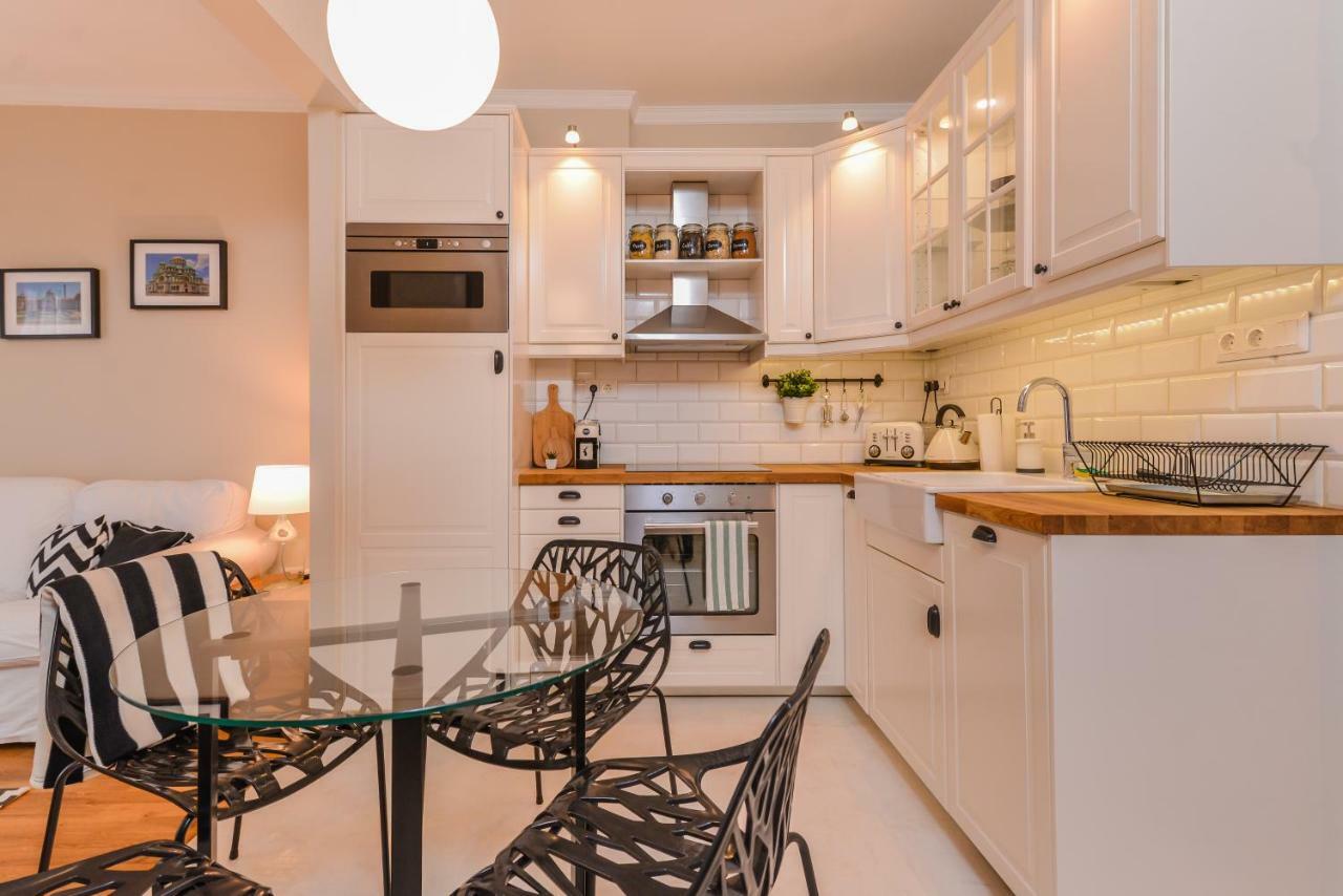 cО́coEllie - aesthetic, two bedroom apartment, next to the National Palace of Culture Софія Екстер'єр фото